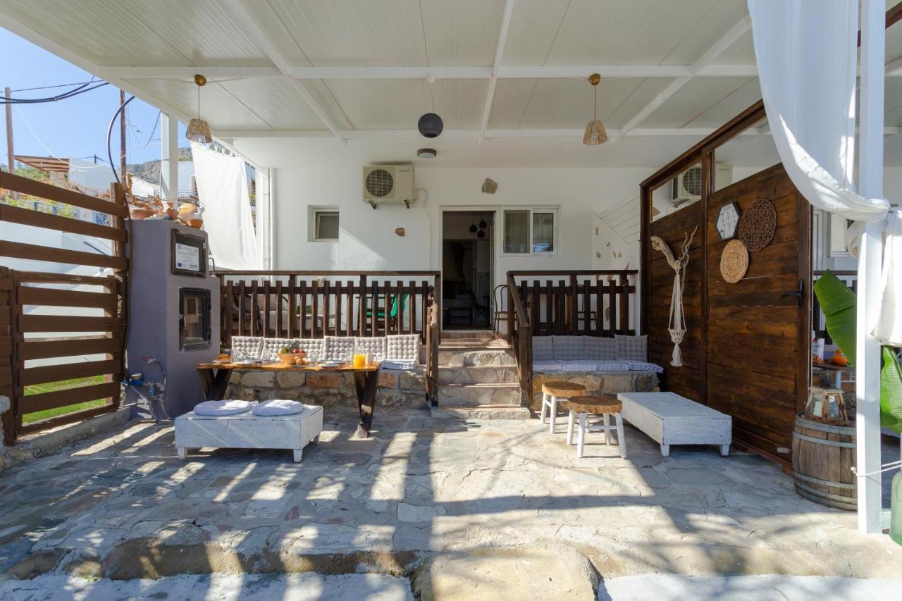 Christos Studios And Family Apartments Stegna 外观 照片
